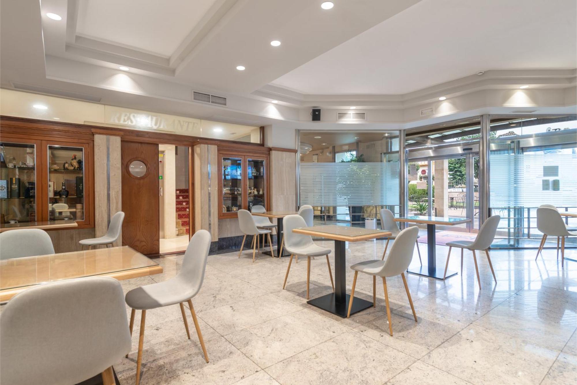 Hospedium Hotel Blu Loiu ภายนอก รูปภาพ