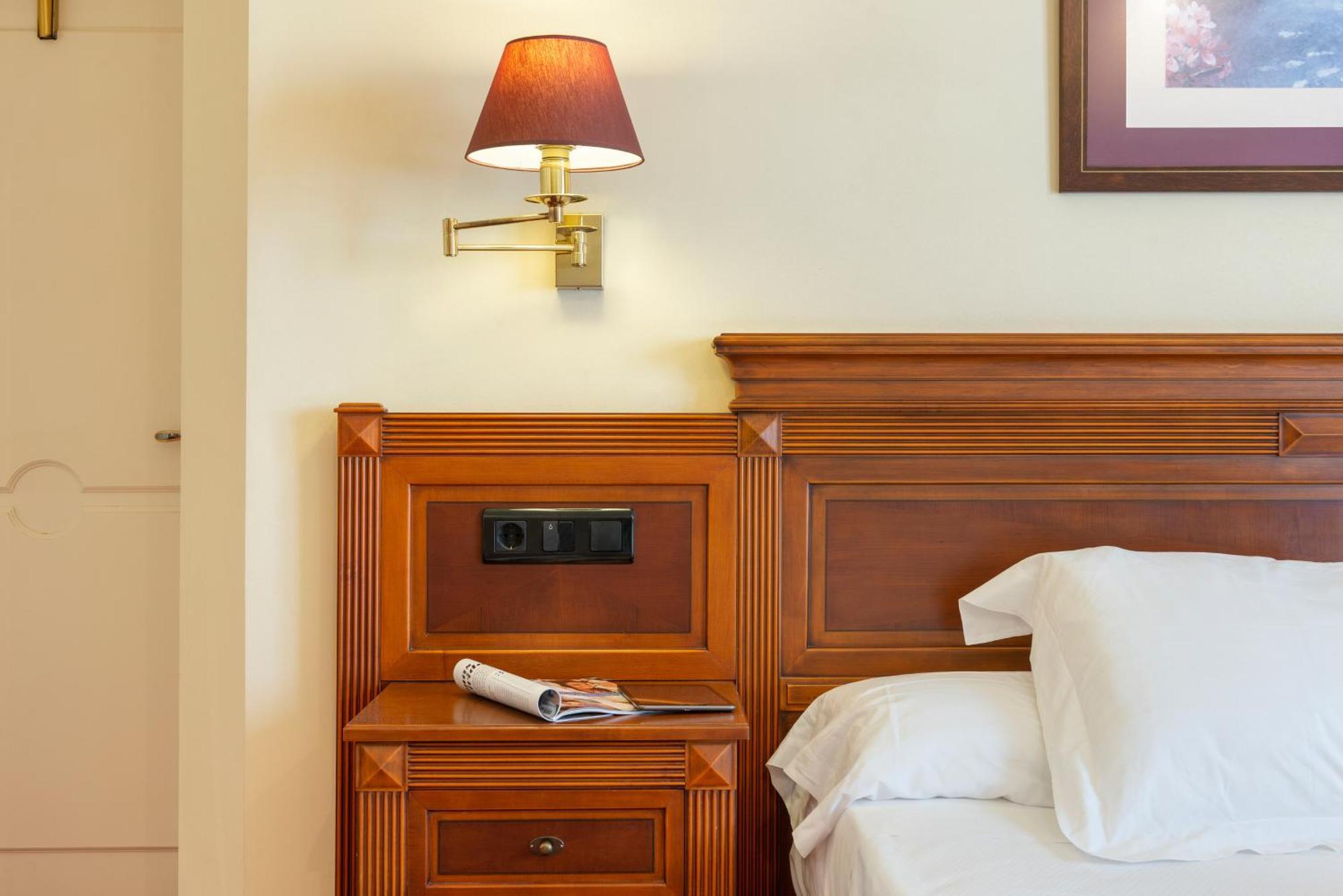 Hospedium Hotel Blu Loiu ภายนอก รูปภาพ