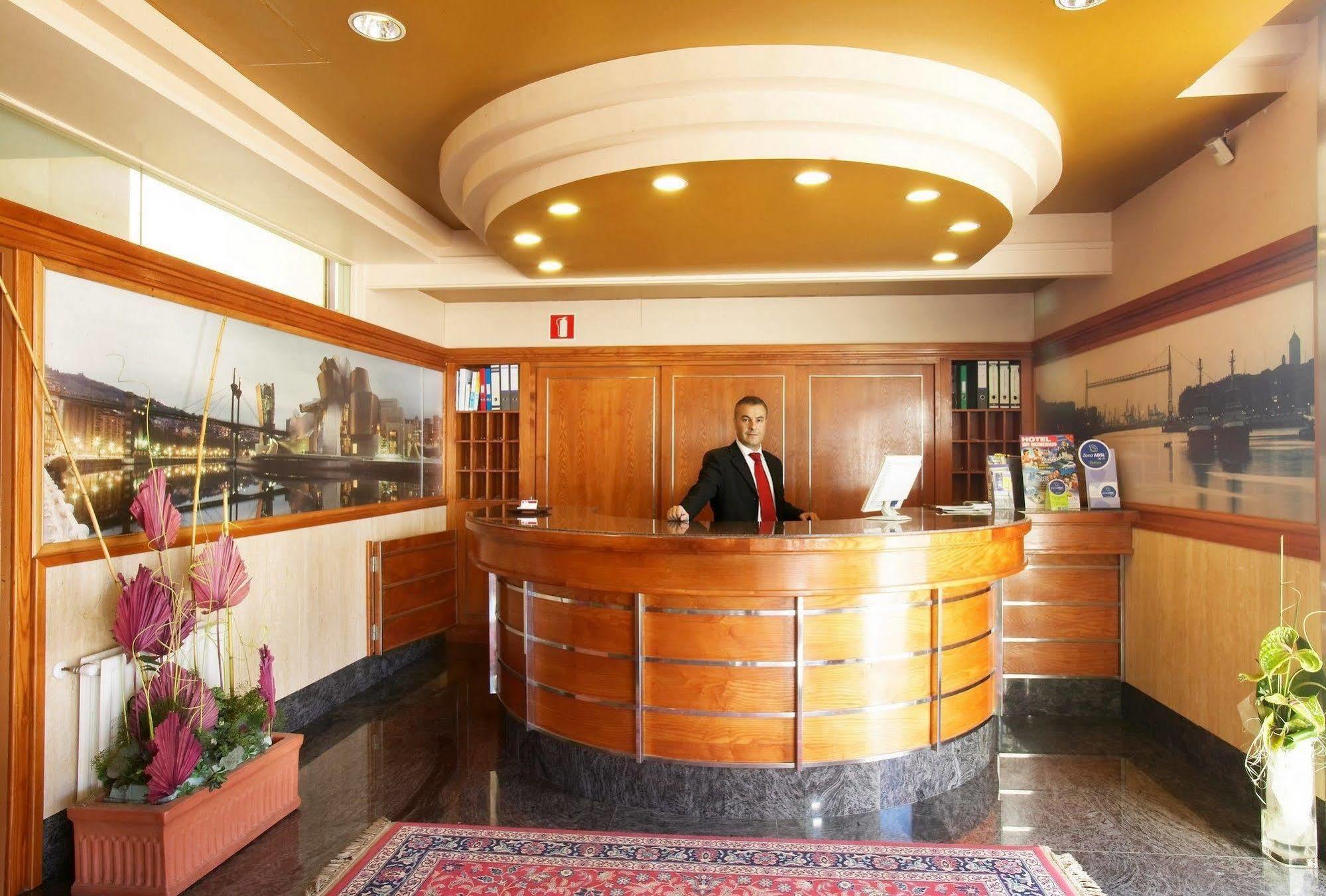 Hospedium Hotel Blu Loiu ภายนอก รูปภาพ